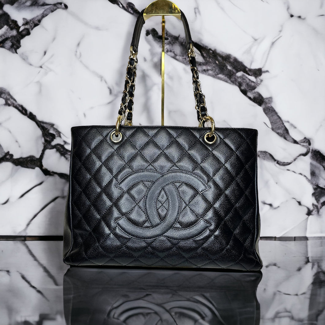CHANEL GRAND SHOPPING BLACK TOTE IN CAVIAR LEATHER IN GOLD HARDWARE